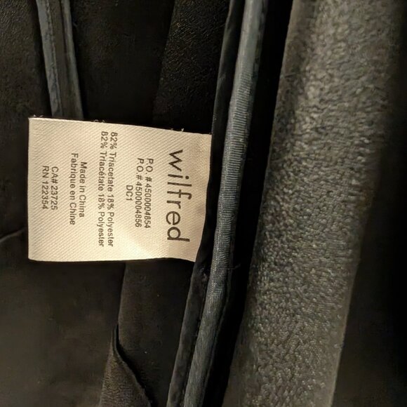 Aritzia Wilfred chevalier jacket/blazer - size 4. - Picture 6 of 6